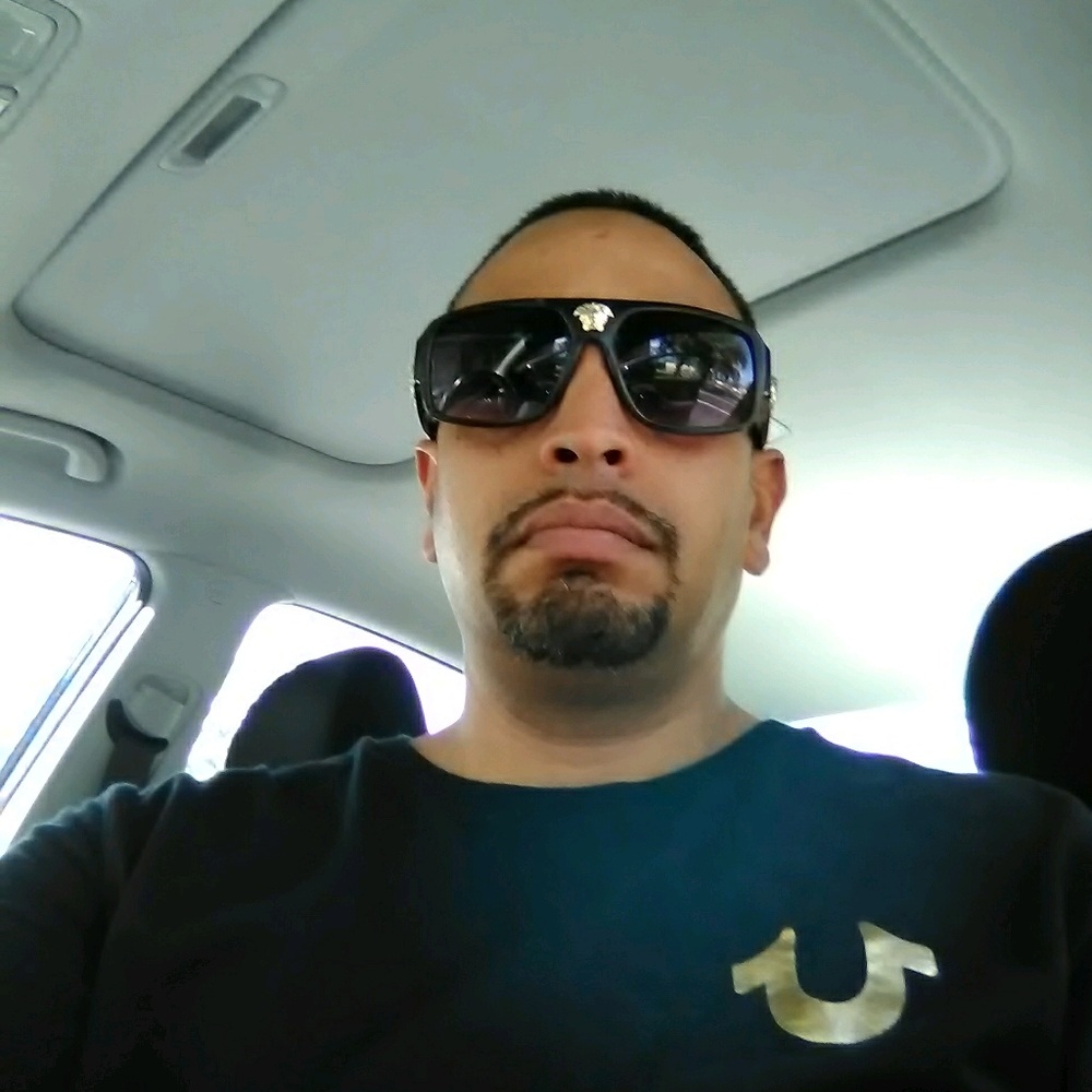 Meet your Posher, Davis